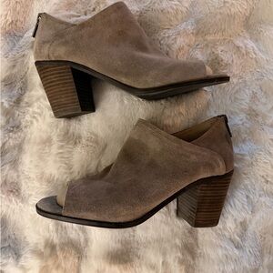 Lucky Brand Taupe Suede Peep Toe Block Heel Mules